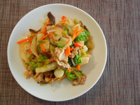 野菜たっぷり餡かけ皿うどん